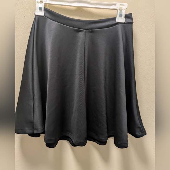 Black Skater Skirt - Picture 3 of 3